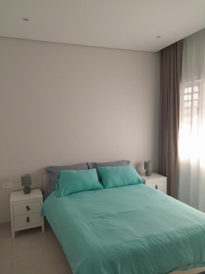 Soleia, 1 ou 2 Appts 2ch ds Residence piscine, salle de sport 50m de la mer Grand Baie Extérieur photo
