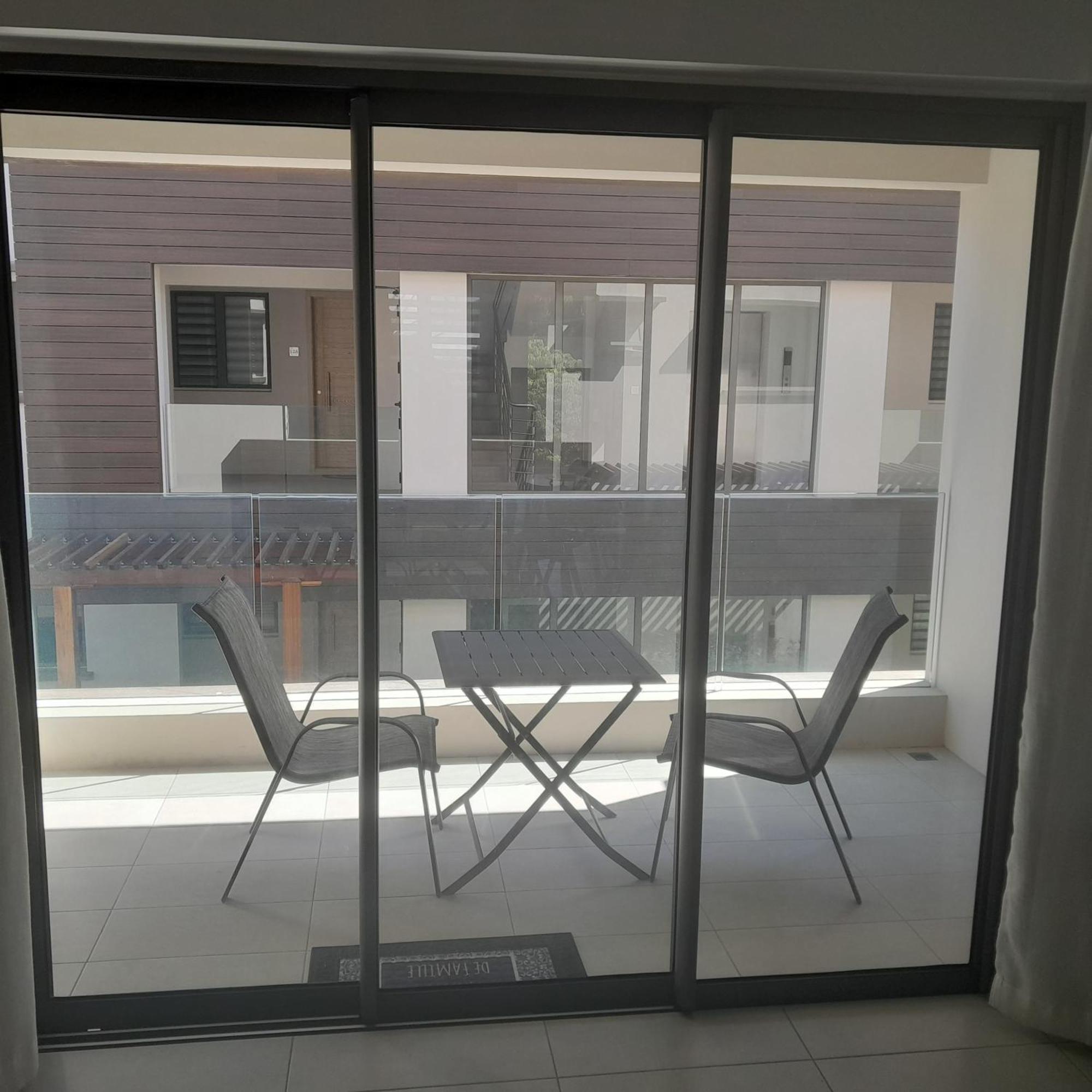 Soleia, 1 ou 2 Appts 2ch ds Residence piscine, salle de sport 50m de la mer Grand Baie Extérieur photo